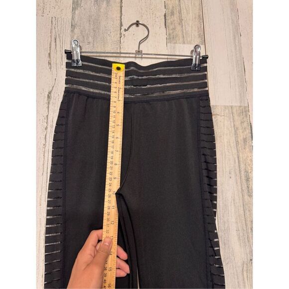 Slayoga High Waist Solid Color Mesh Contrast Yoga Leggings - Picture 10 of 13